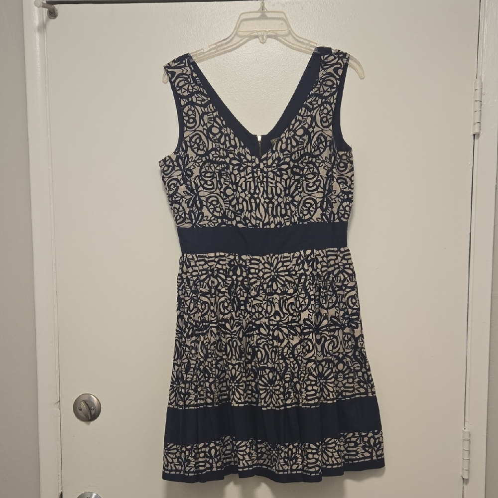 Taylor Dress Size 6  Style 67473